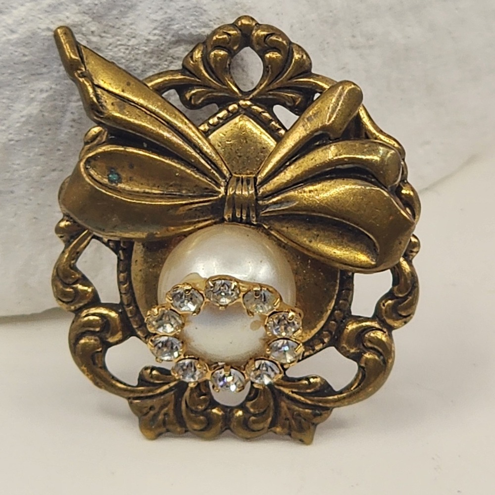 Kat's Creations Vintage Gold Tone Bow Faux Pearl Rhinestone Statement Brooch Pin